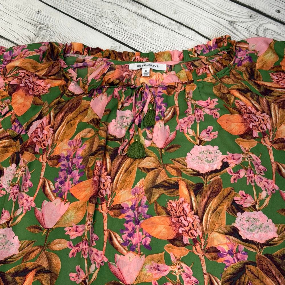 NWOT Rose & Olive Flutter Floral Sleeve Blouse Size 3X - Picture 3 of 5